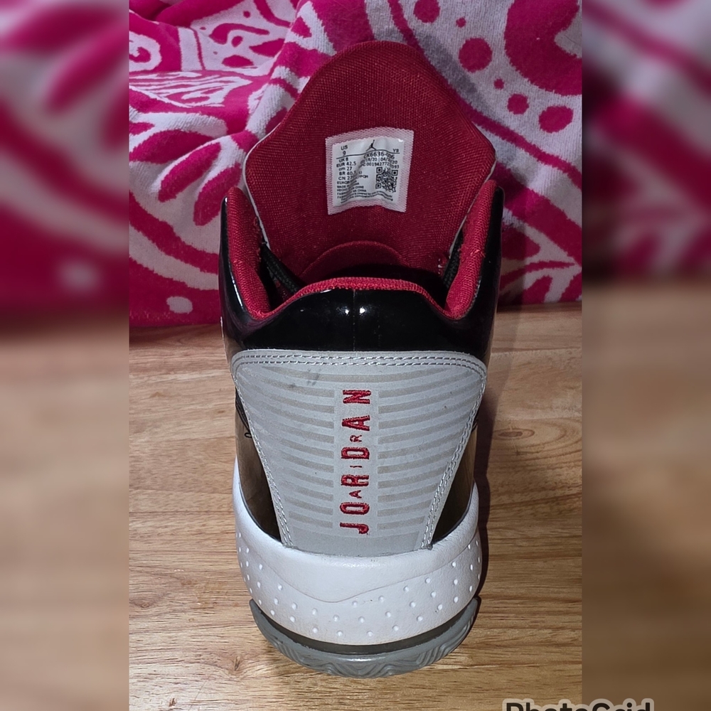 Used Jordan Men's Max Aura 2 Sneakers - Picture 6 of 12